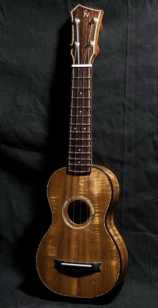 Verginelli_Ukulele_soprano gold
