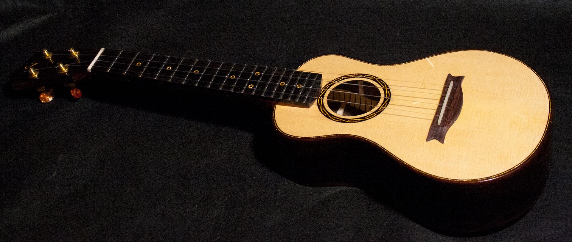 verginelliukulele